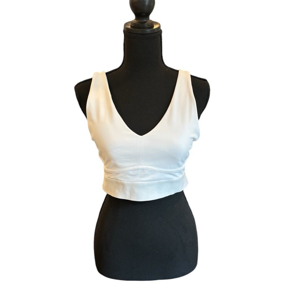 Fabletics All Day Everyday Sports Bra White Size Medium